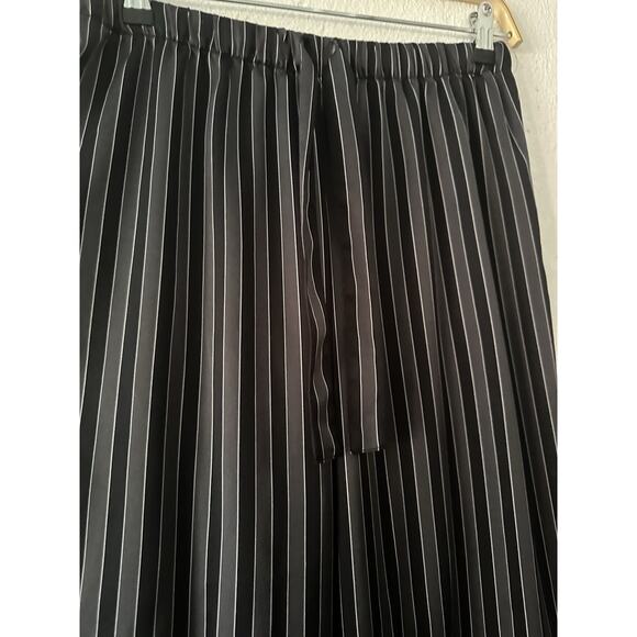 Victoria's Secret 2 PC Classic Pajama Set Satin Striped Sleepwear Cozy Small - Picture 15 of 16